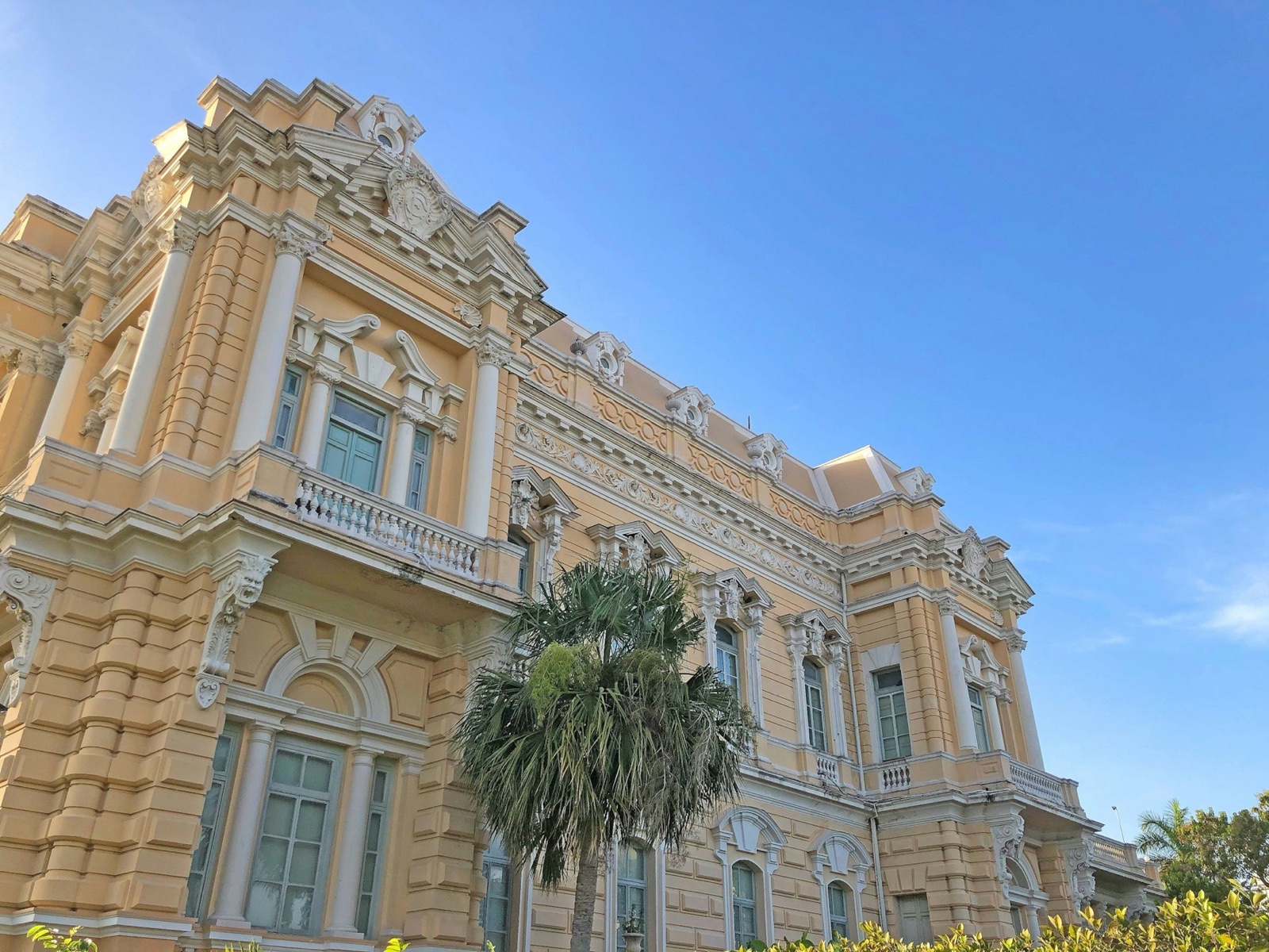 Palacio Cantón — the henequen-era mansion that now houses the Museo Regional de Antropología